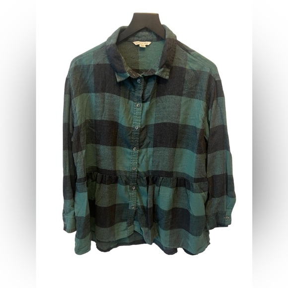 American Eagle Outfitters Tops - Women’s button up flannel, light-weight, green plaid, Size: Medium